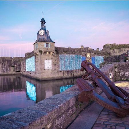 Yvana Au Coeur De La Ville Close Concarneau Exterior photo